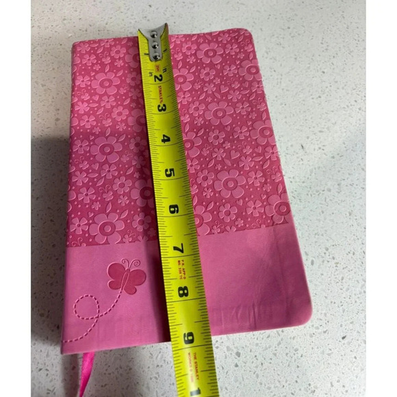 NIV Adventure Bible for Early Readers Children Hardcover Binding Pink 9"x5.5" - Picture 4 of 7